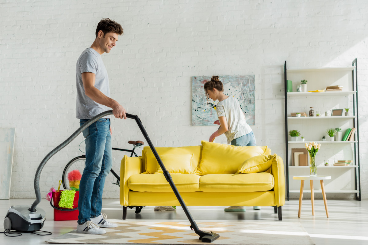 Kula Bayan Temizlikçi